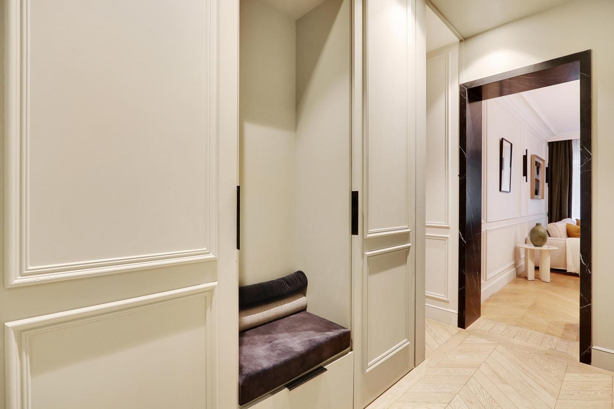 Pick A Flat - Champs Elysées Serviced Appartement *