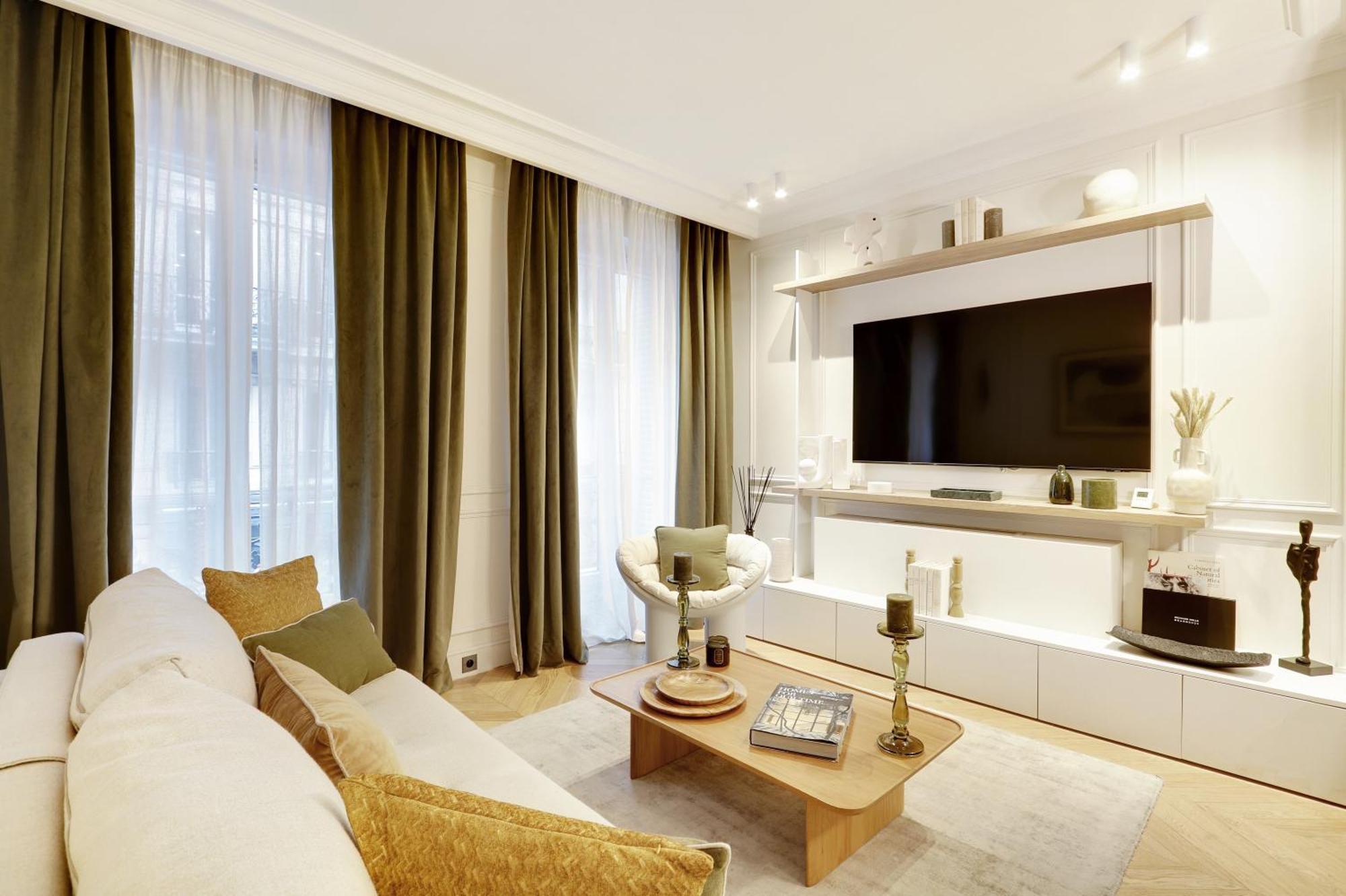 Pick A Flat - Champs Elysées Serviced Appartement *