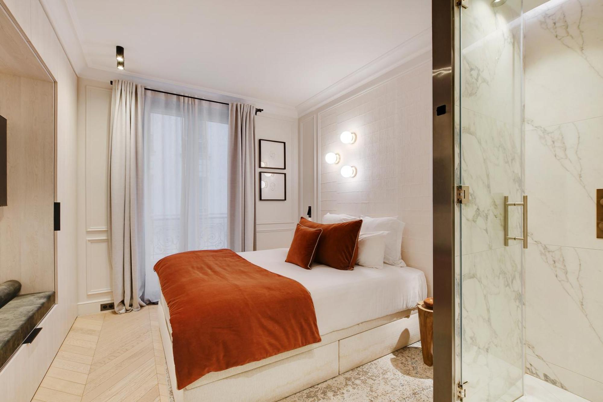Pick A Flat - Champs Elysées Serviced Appartement *