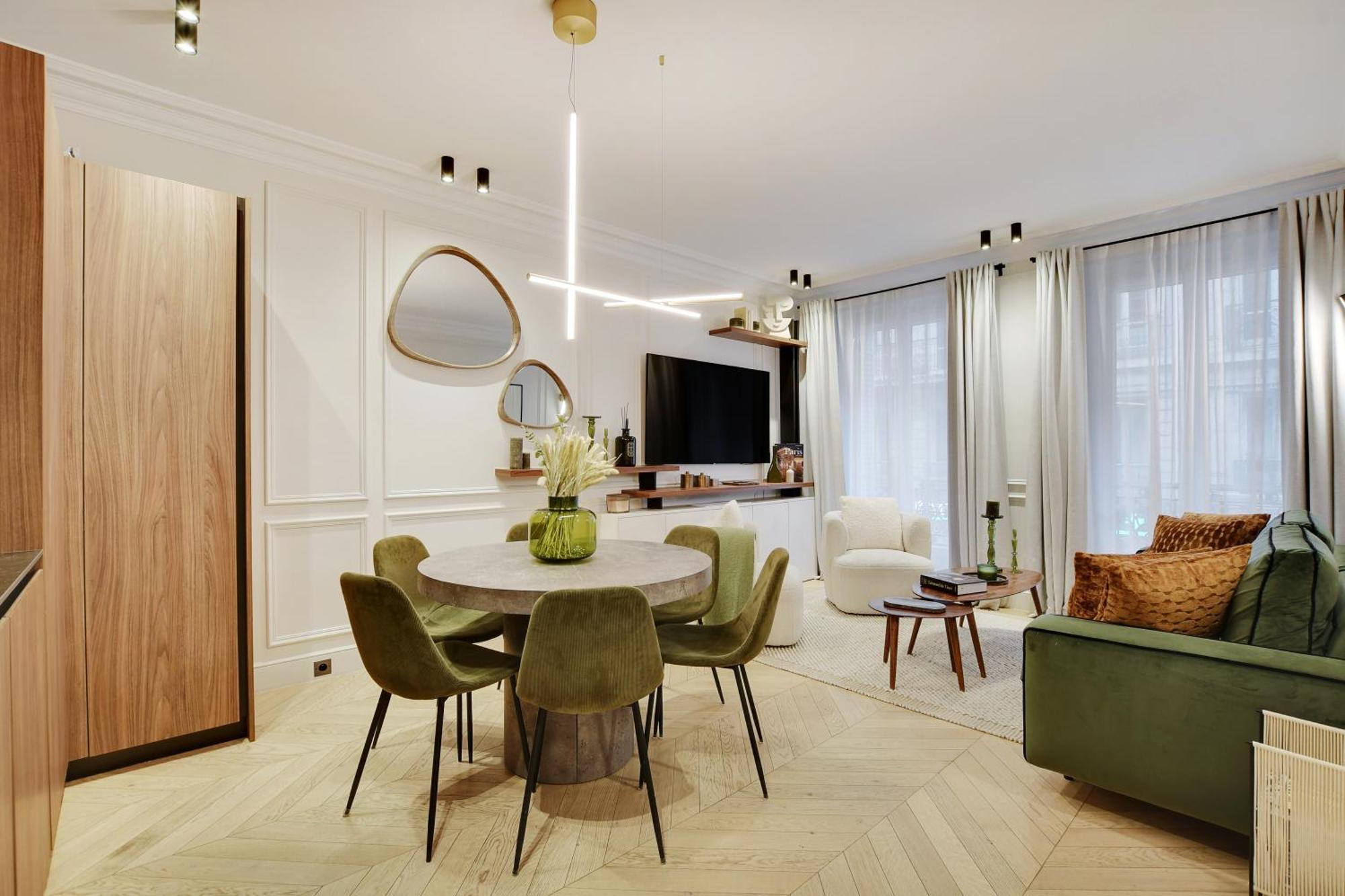 Pick A Flat - Champs Elysées Serviced Appartement